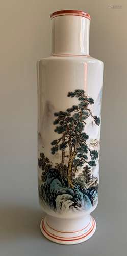 chinese hand painted famille rose porcelain vase , H20cm