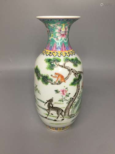 chinese famille rose vase ,H 21cm