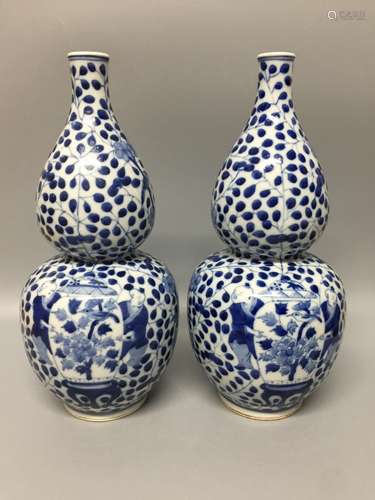 pair of chinese blue and white double gourd vase , H29.5cm