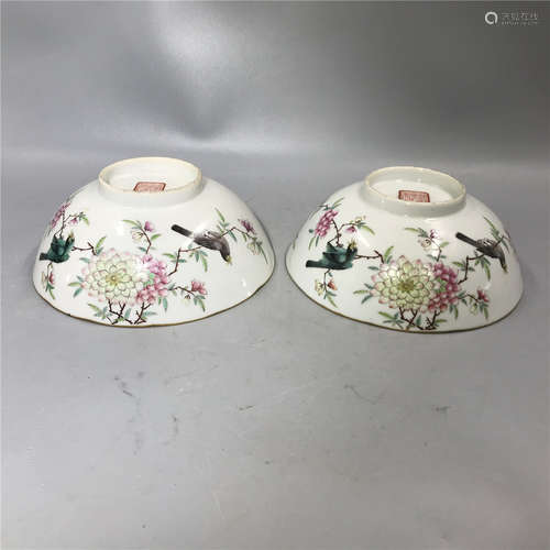 pair of chinese  famille rose bowl D16.5 H 6.5cm