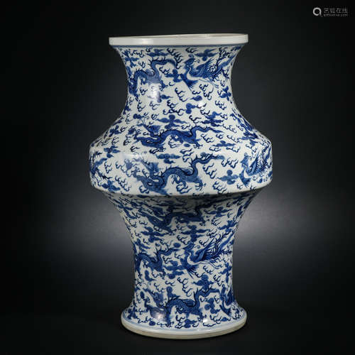 Qing Dynasty blue and white dragon Zun