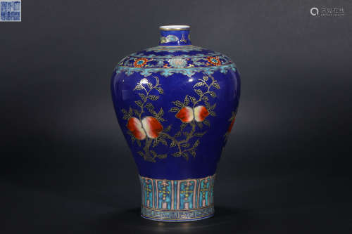 Qing dynasty season blue plum vase with peach pattern