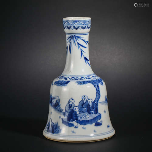 Qing Dynasty Blue and White Figure Bottle