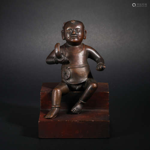 Qing Dynasty A bronze statue of a boy