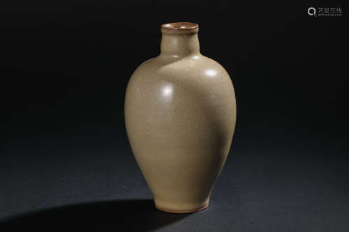 Song Dynasty Celadon Vase