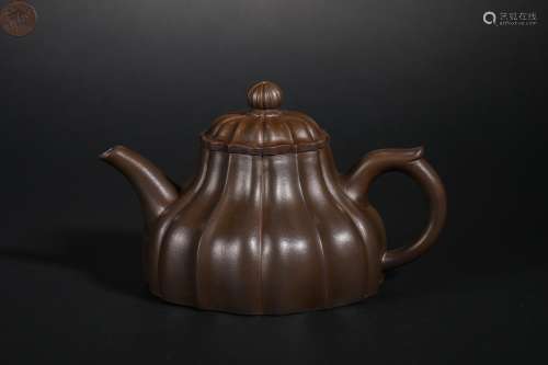 Qing Dynasty Big Melon-shaped Purple Clay Teapot