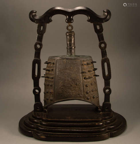 Ming - Bronze text bell