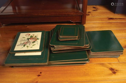 LOT OF PLACE MATS AND COASTERS