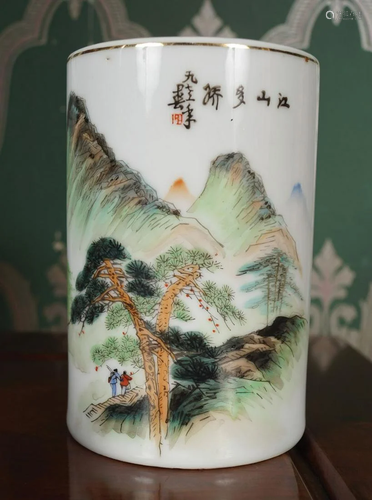 CHINESE PORCELAIN BRUSH POT