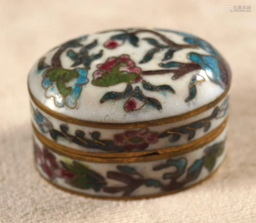 CHINESE FAMILLE ROSE ENAMELLED BOX