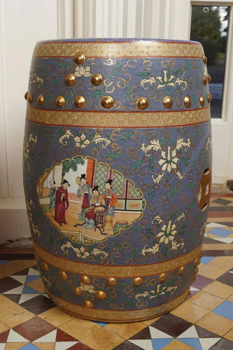 CHINESE FAMILLE ROSE CERAMIC SEAT