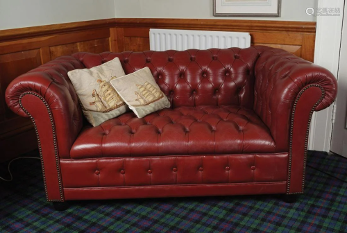 HIDE UPHOLSTERED CHESTERFIELD SETTEE