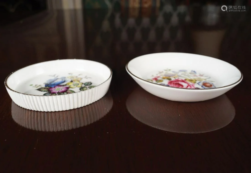 2 WORCESTER CHINA RING DISHES