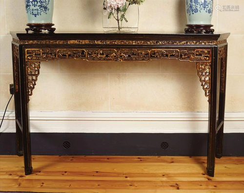 CHINESE QING LACQUERED AND GILDED ALTAR TABLE