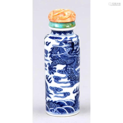 Snuff bottle, China, 18th cent