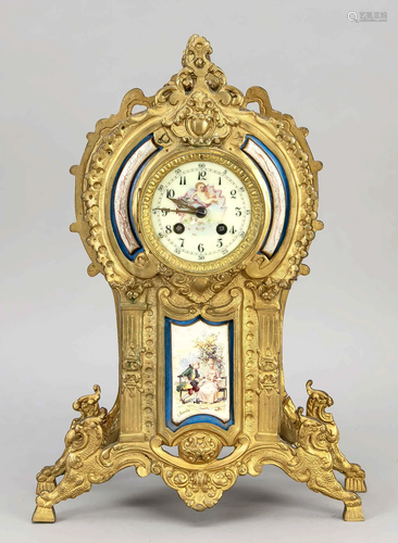 Table clock in historicism sty