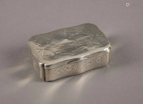 A SILVER SNUFF BOX WITH ARCHITECTURAL VIEW