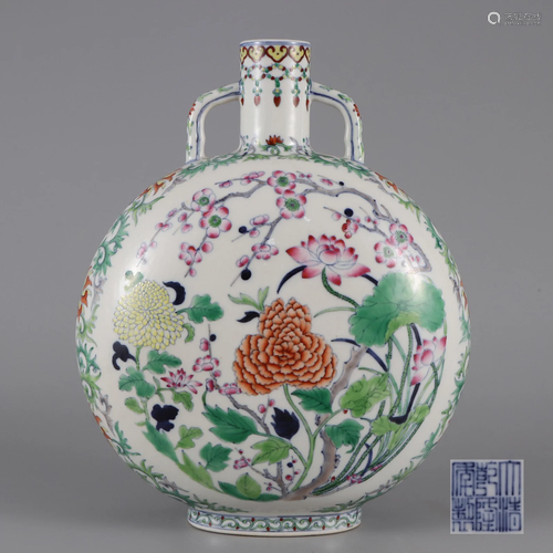 A Doucai Glazed Bianhu Qing Dynasty