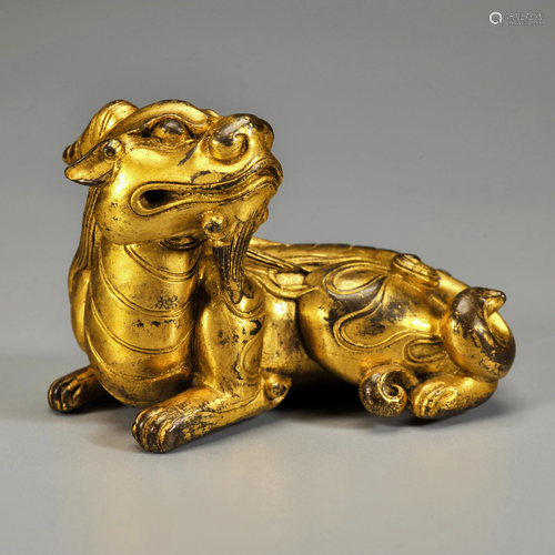 A Gilt-bronze Beast Qing Dynasty