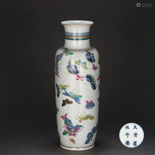 An Underglaze Blue and Famille Rose Vase Qing Dynasty