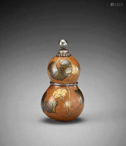 A RARE LACQUERED GOURD NETSUKE