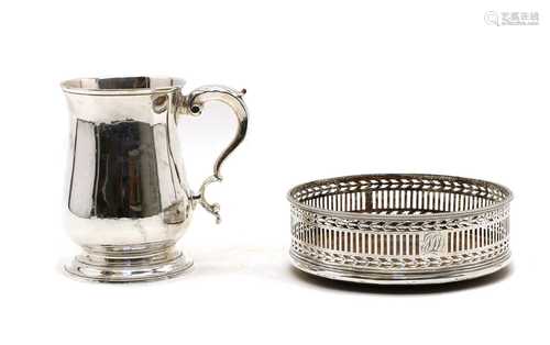 A Georgian silver baluster mug,