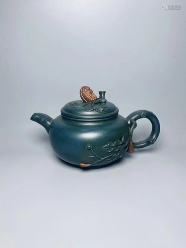 Chinese Zisha Teapot