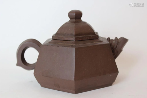 Chinese Zisha Teapot