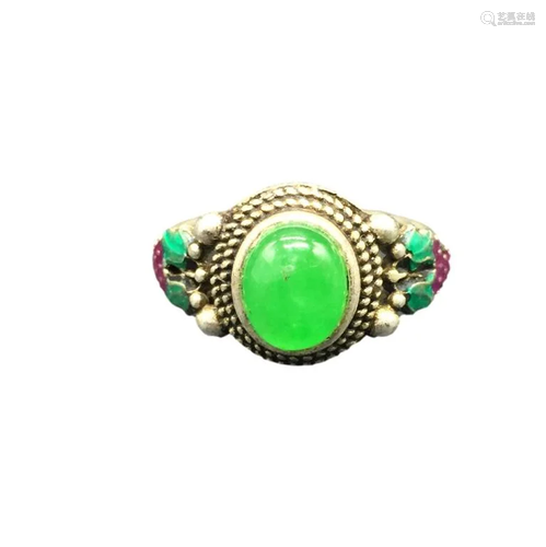 Chinese Ring w Green Stone