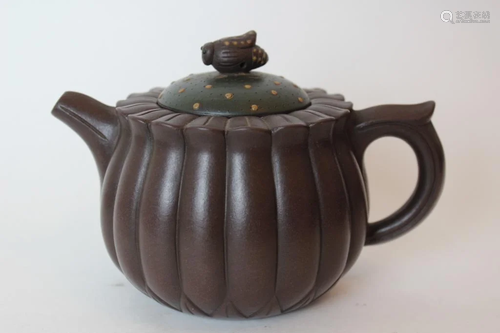 Chinese Zisha Teapot