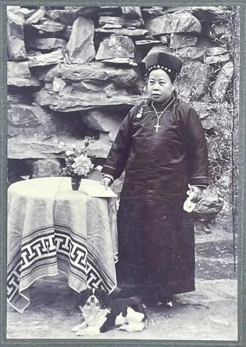 Rare Chinese Photo of Royal Noble Lady