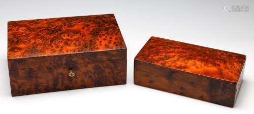 A Pair of Graduating Burr Walnut Lidded Boxes (W:26cm and 23...