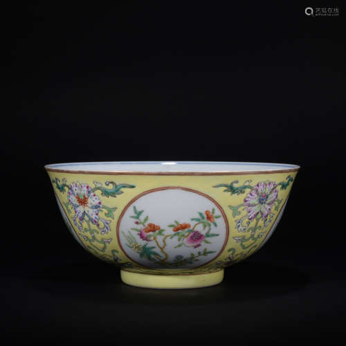 A famille-rose 'floral' bowl