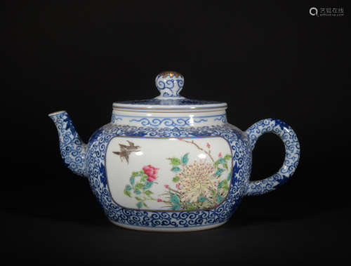 A blue-and-white 'flower and bird' teapot