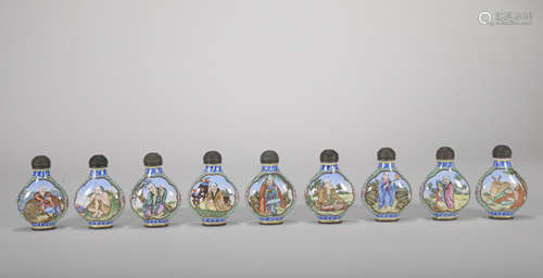 A set of enamel snuff bottle