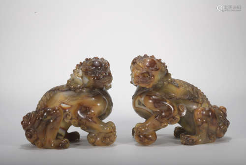 A pair of jade lion