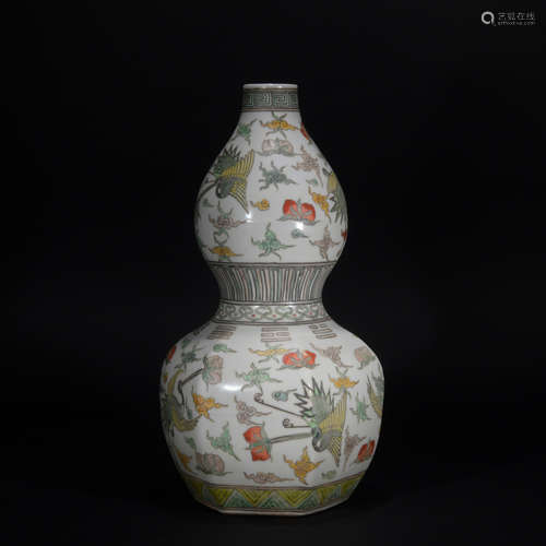 A enamel gourd-shaped vase