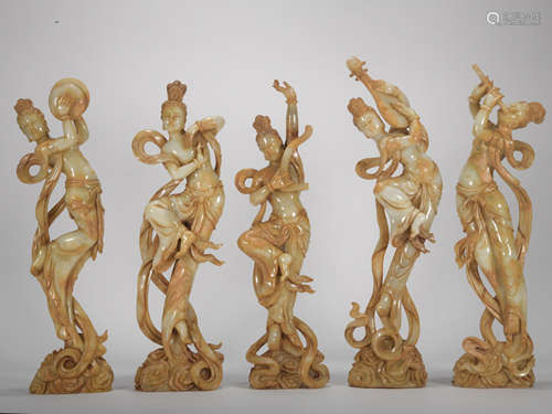 A set of jade figure