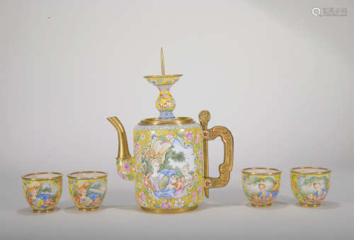 A set of enamel teapot and cup