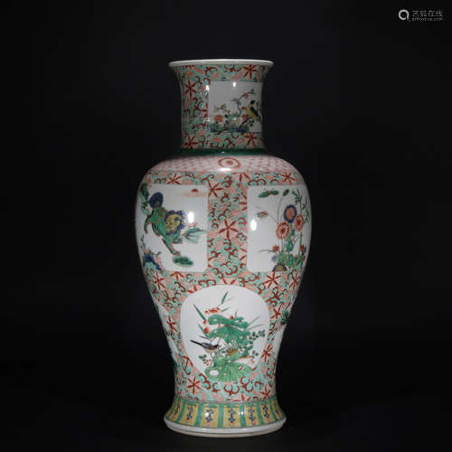 A Wu cai vase