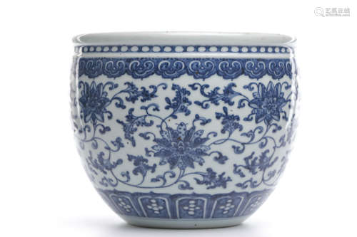 Chinese porcelain jar