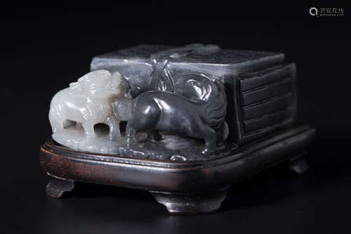 Chinese jade carving