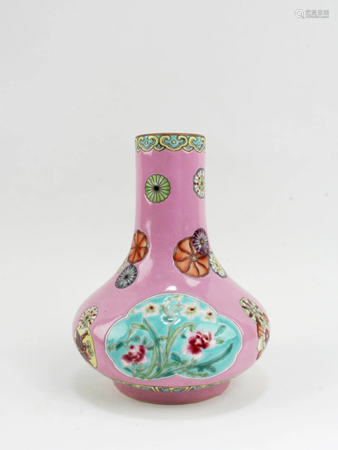 Chinese Porcelain Vase