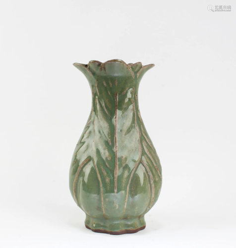 Chinese 'MiShe' Vase