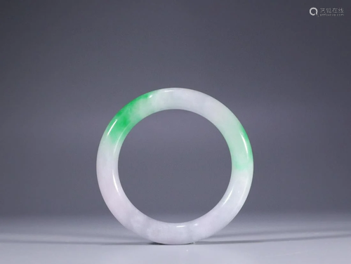 Mottled Jadeite Bangle