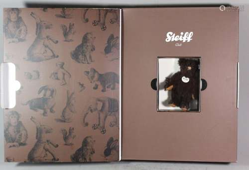 Steiff-Club-Teddy von 2011, orig. Karton