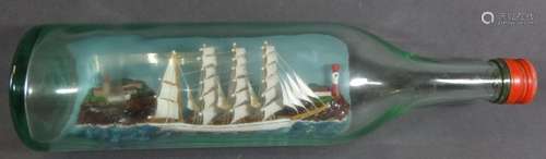 altes Buddelschiff mit Diorama