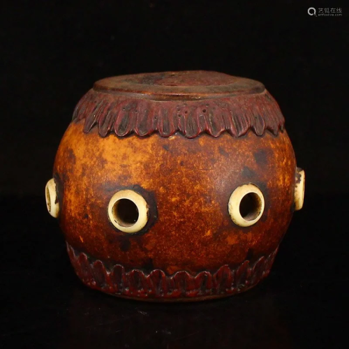 Gourd & Lacquerware Inlay Bone Drum Small Statue