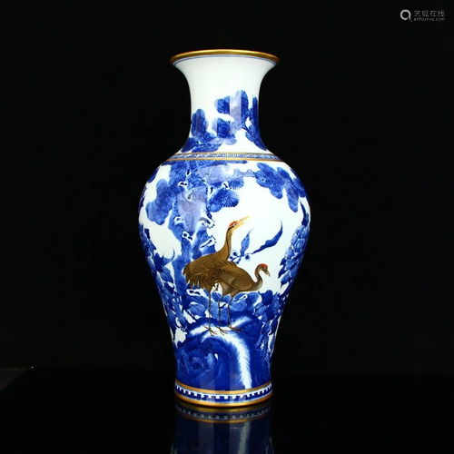 Gilt Gold Bule And White Porcelain Pine Tree Crane Vase