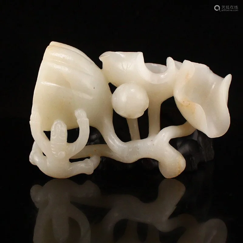 Superb Hetian Jade Lotus Pod & Lotus Leaf Statue